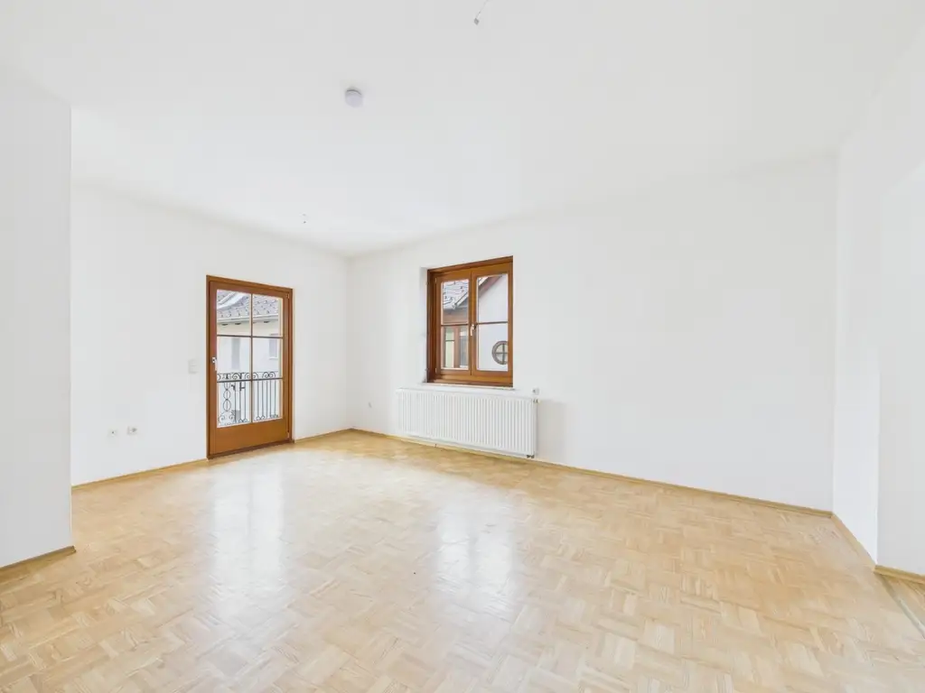 KALWANG: BESTÄNDIGE WERTE in unbeständigen Zeiten - WOHNHAUS mit 4 Wohnungen