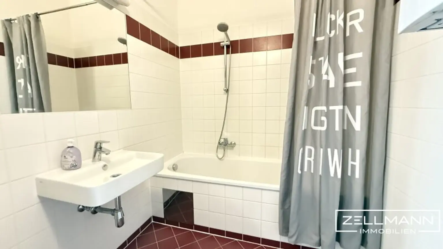 Dachgeschossperle - 3 Zimmer mit Terrasse in Ruhelage | ZELLMANN IMMOBILIEN