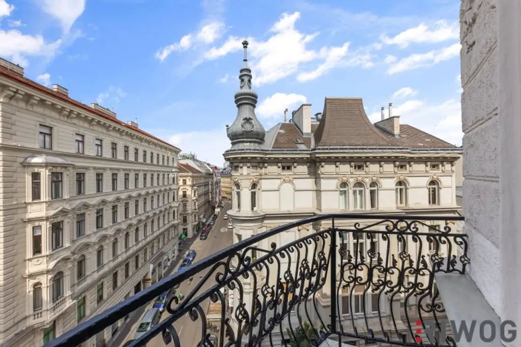 **Luxus auf höchsten Niveau**4-Zimmer**3 Bäder**2 Balkone**Smart-Home**uvm.