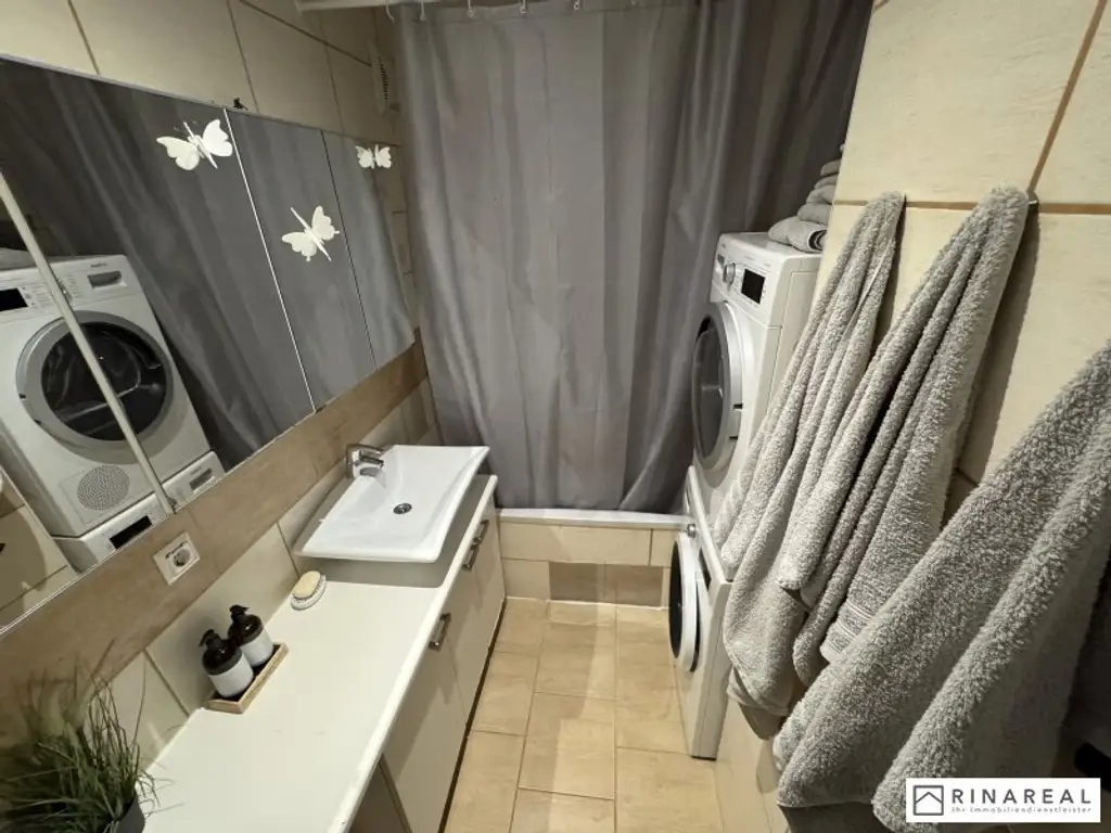 VOLKSBADGASSE | 3 Zimmer Wohnung mit Loggia | renoviert 2020 | zzgl. PKW-Stellplatz