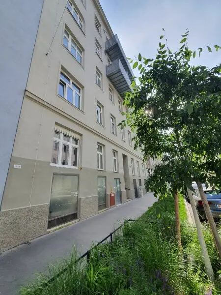 BALKONWOHNUNG mit Potenzial in verkehrsberuhigter Lage