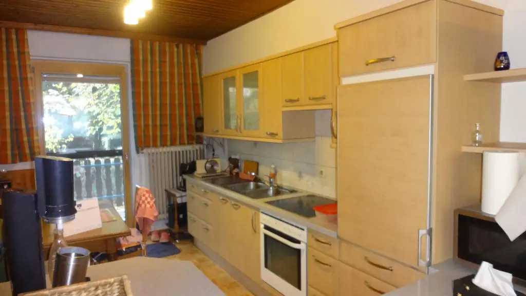 Großzügiges Einfamilienhaus mit großem Grundstück