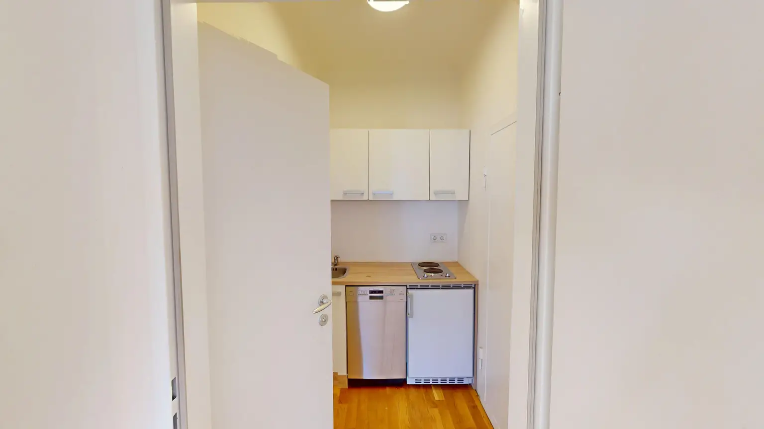 Smarte Stadtwohnung bei der Oper I Absolute Ruhelage