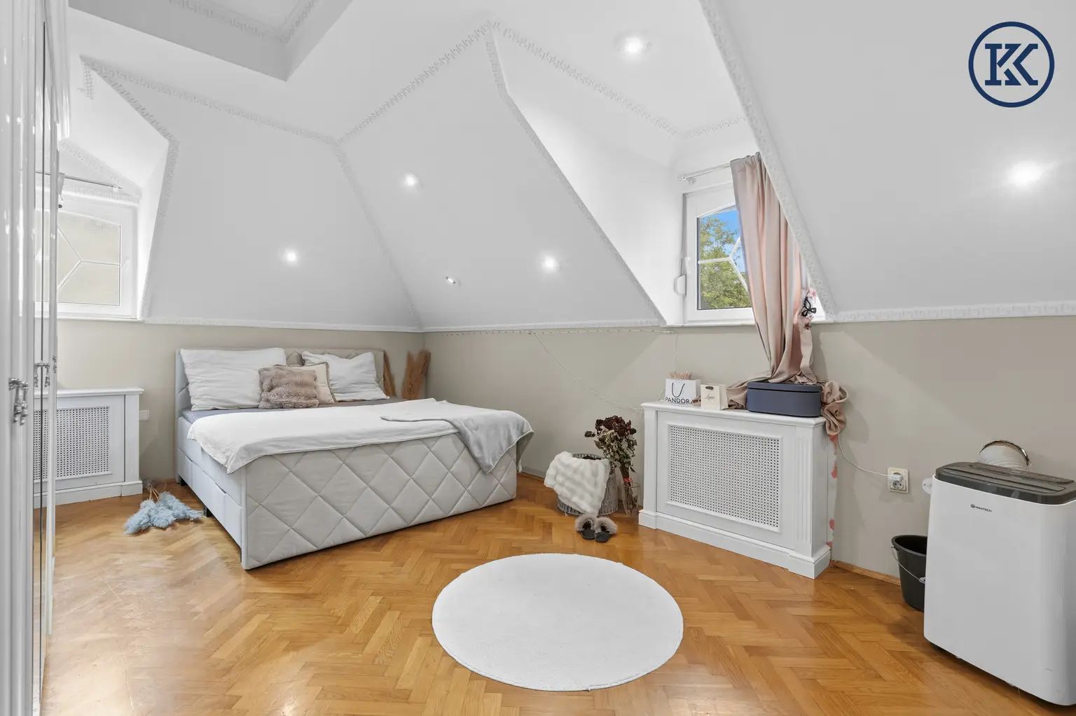 Schlafzimmer 4