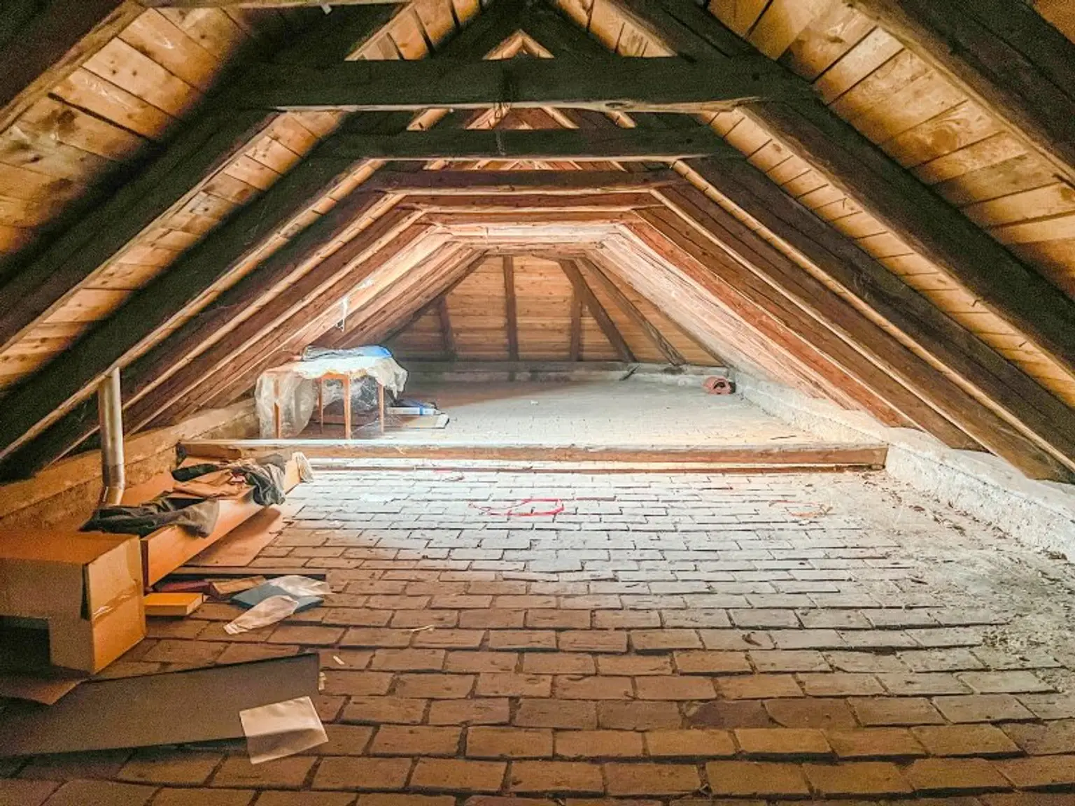 Charmante Liegenschaft mit Ausbau- und Neubaupotential im Herzen von Guntramsdorf