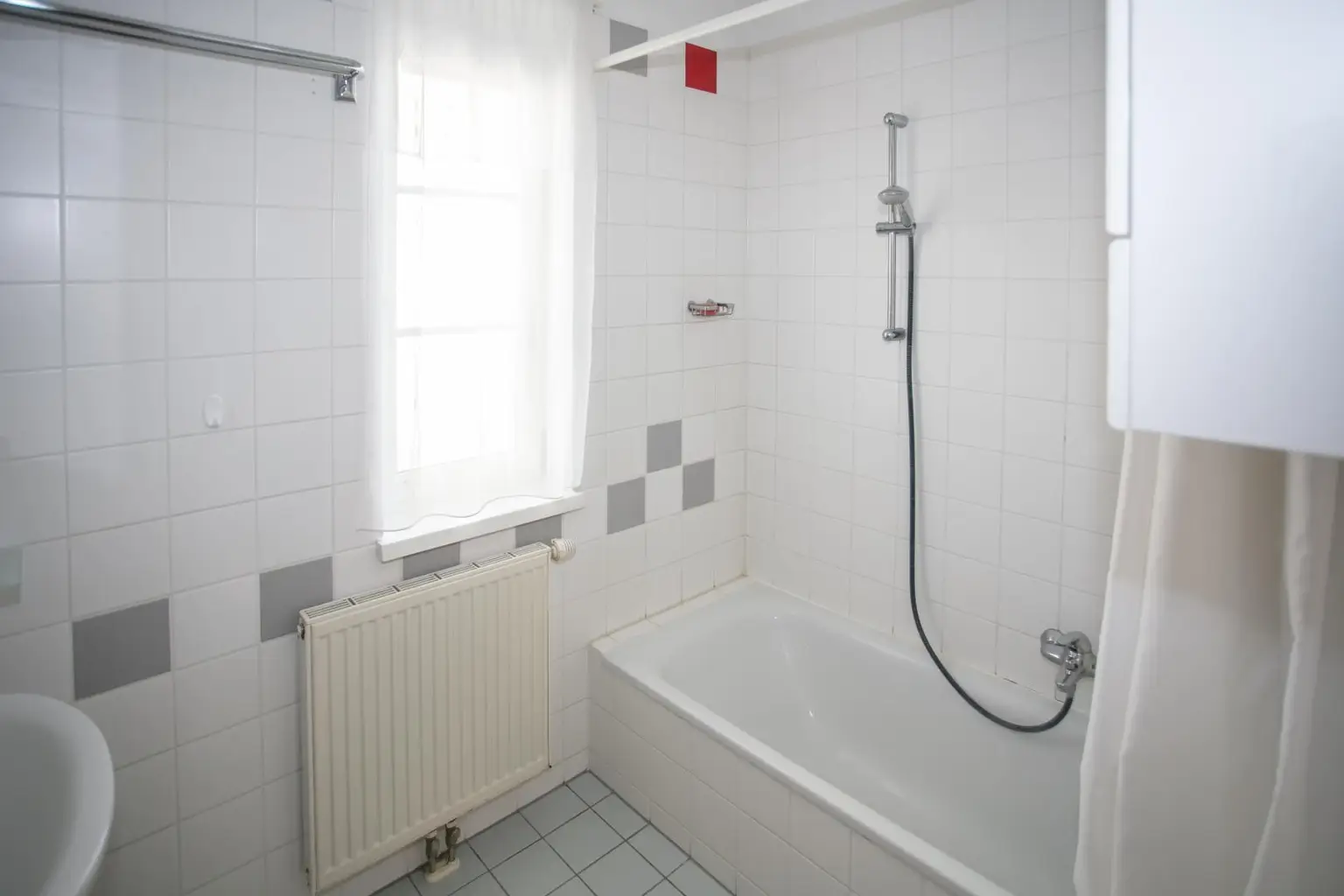 Badezimmer Ansicht 1