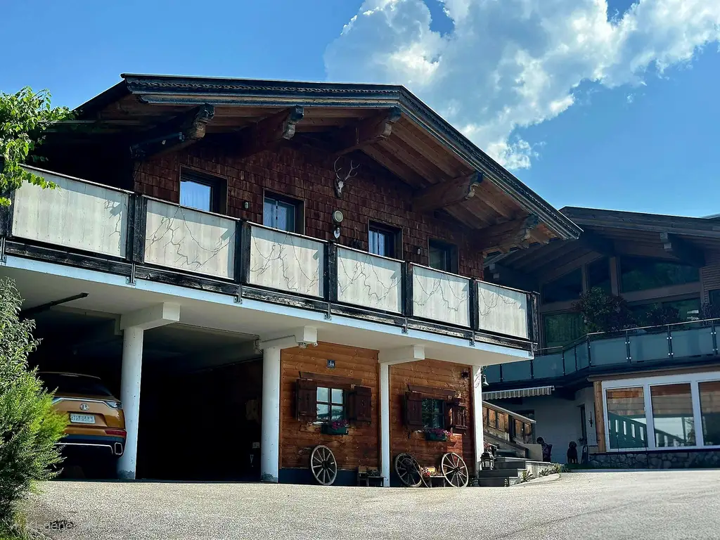 Gemütliches kleines Wohnhaus / Chalet im Tiroler Stil in schöner Aussichtslage- Kirchdorf - St. Johann - Kitzbühel