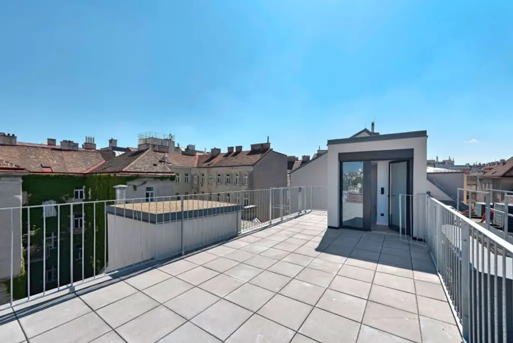 Krongasse! Erstbezug Penthouse mit 3 Terrassen und privatem Liftzugang auf frisch saniertem Altbau! Top17