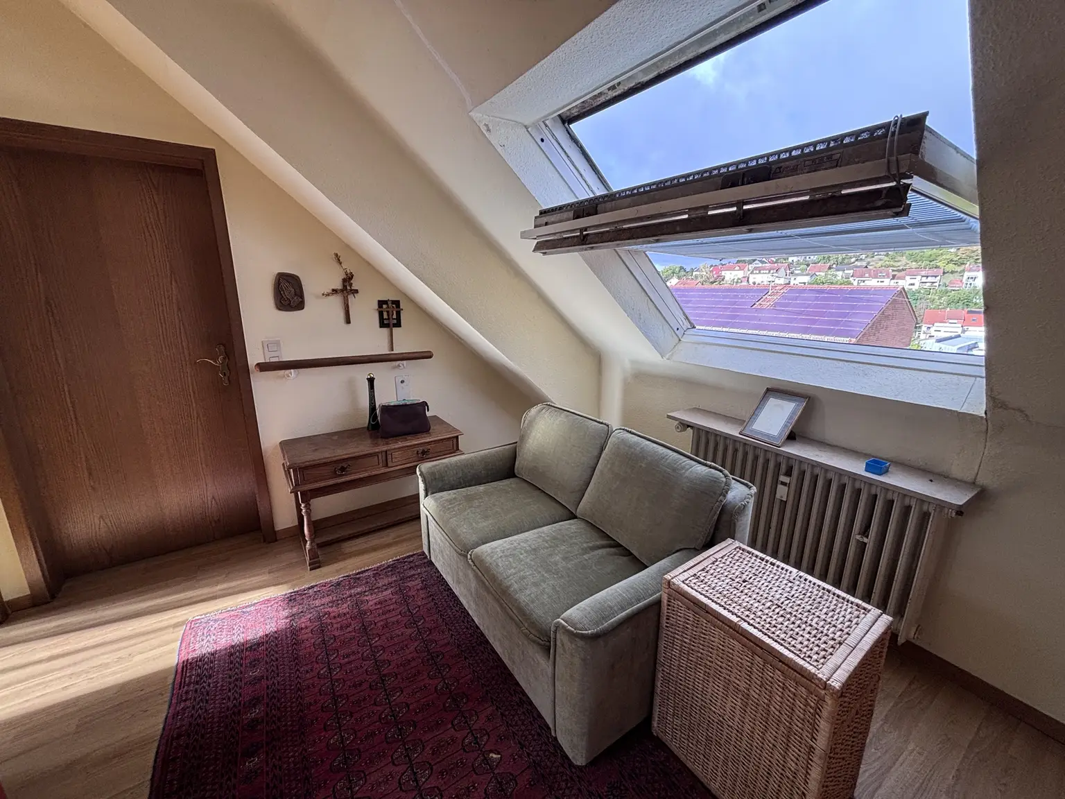 Durchgangszimmer DG
