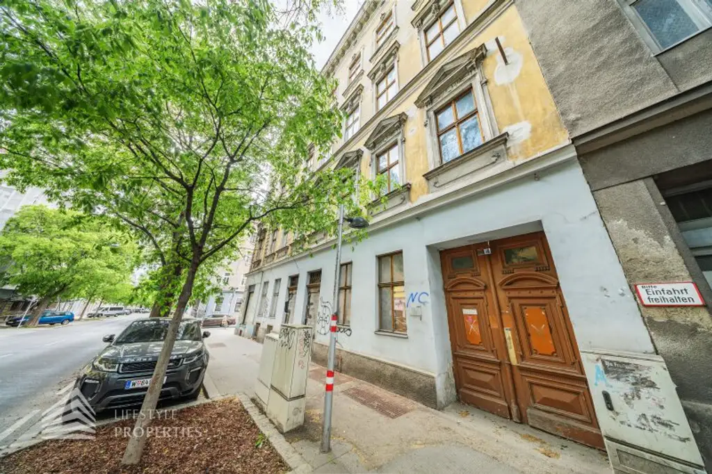 Sanierungsbedürftiges bestandsfreies Zinshaus mit Dachgeschoss, Nähe Thaliastraße