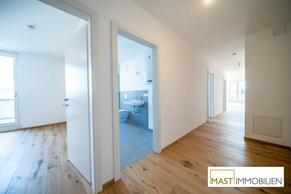 *Sommer 2025* UNIKAT! Großzügige 4-Zimmer Wohnung mit Dachterrasse und Gründach!