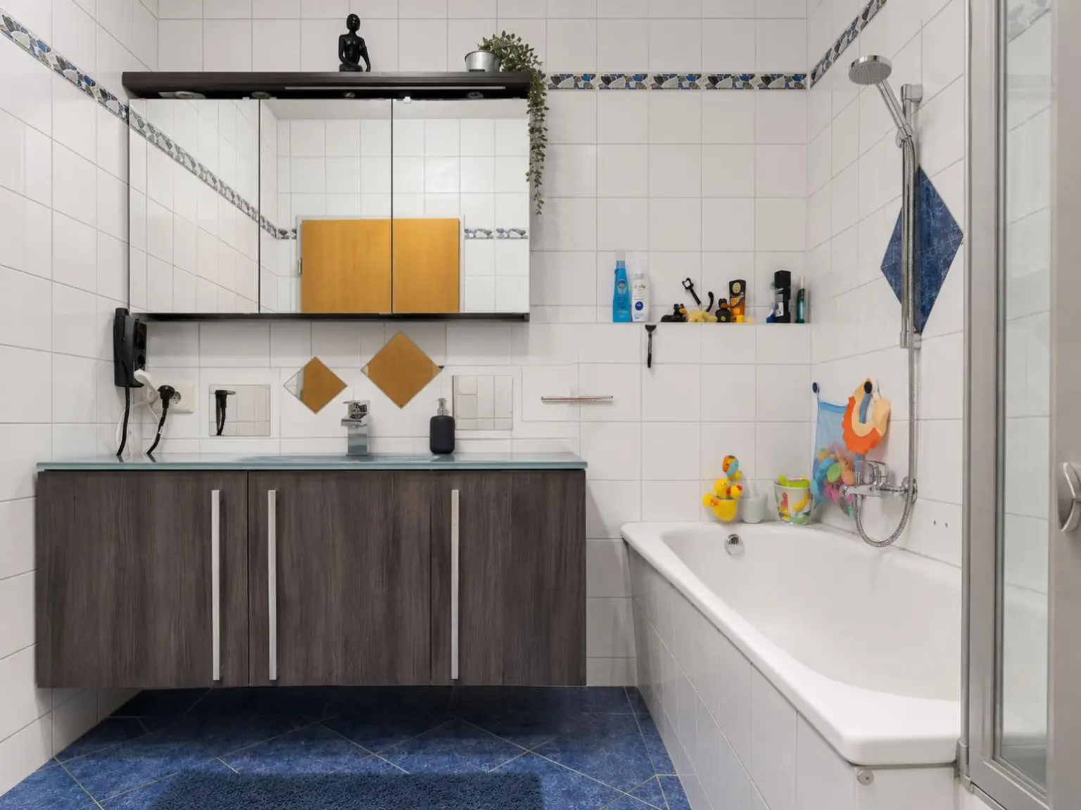 Tarrenz - Wohnung - UG Badezimmer,,