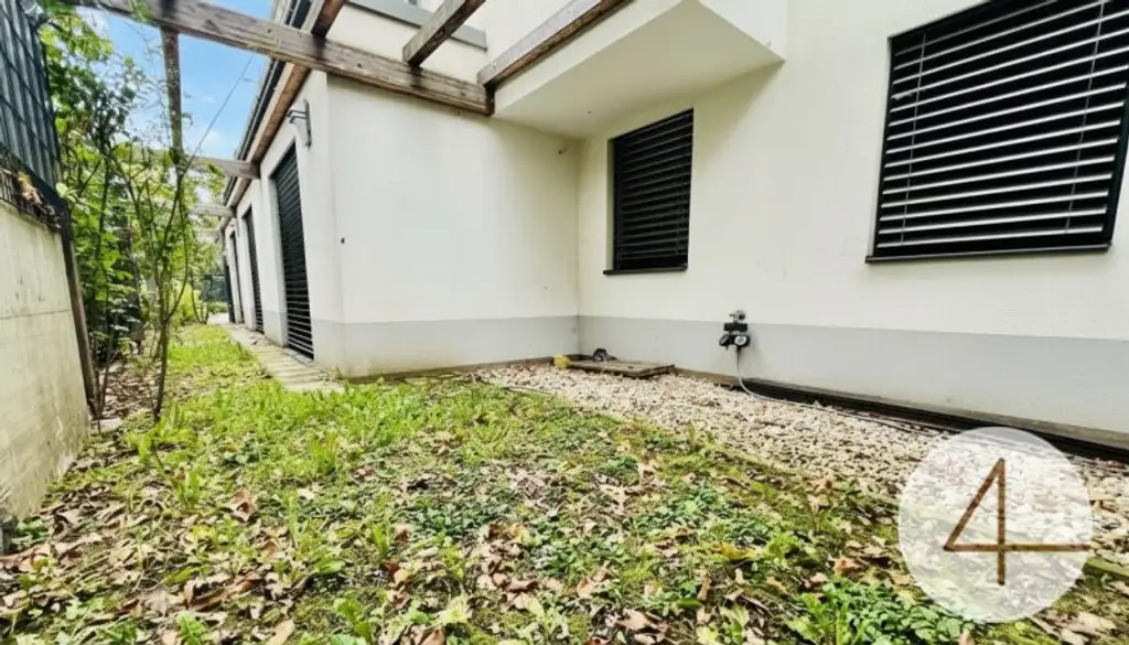 8Min zur U2 - 4-Zimmer Gartenwohnung - privater Eingang - sonnige Terrasse - Tiefgarage - ideale Infrastruktur