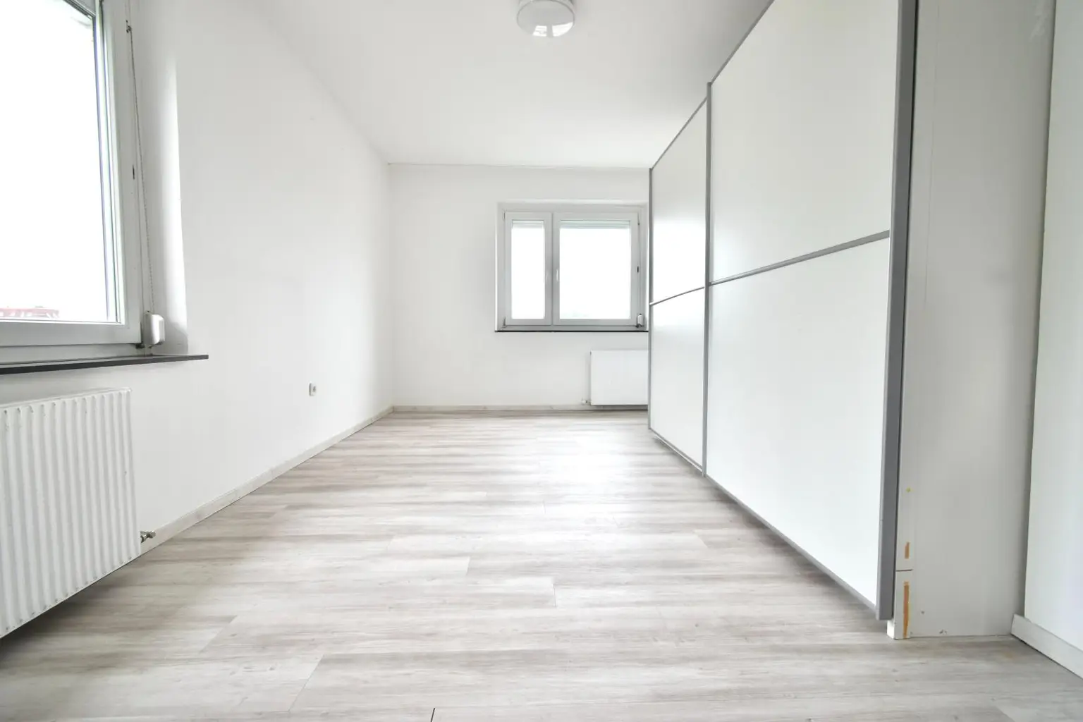 Sonnige 3-Zimmer-Wohnung mit moderner DAN-Küche und Balkon in zentraler Lage!