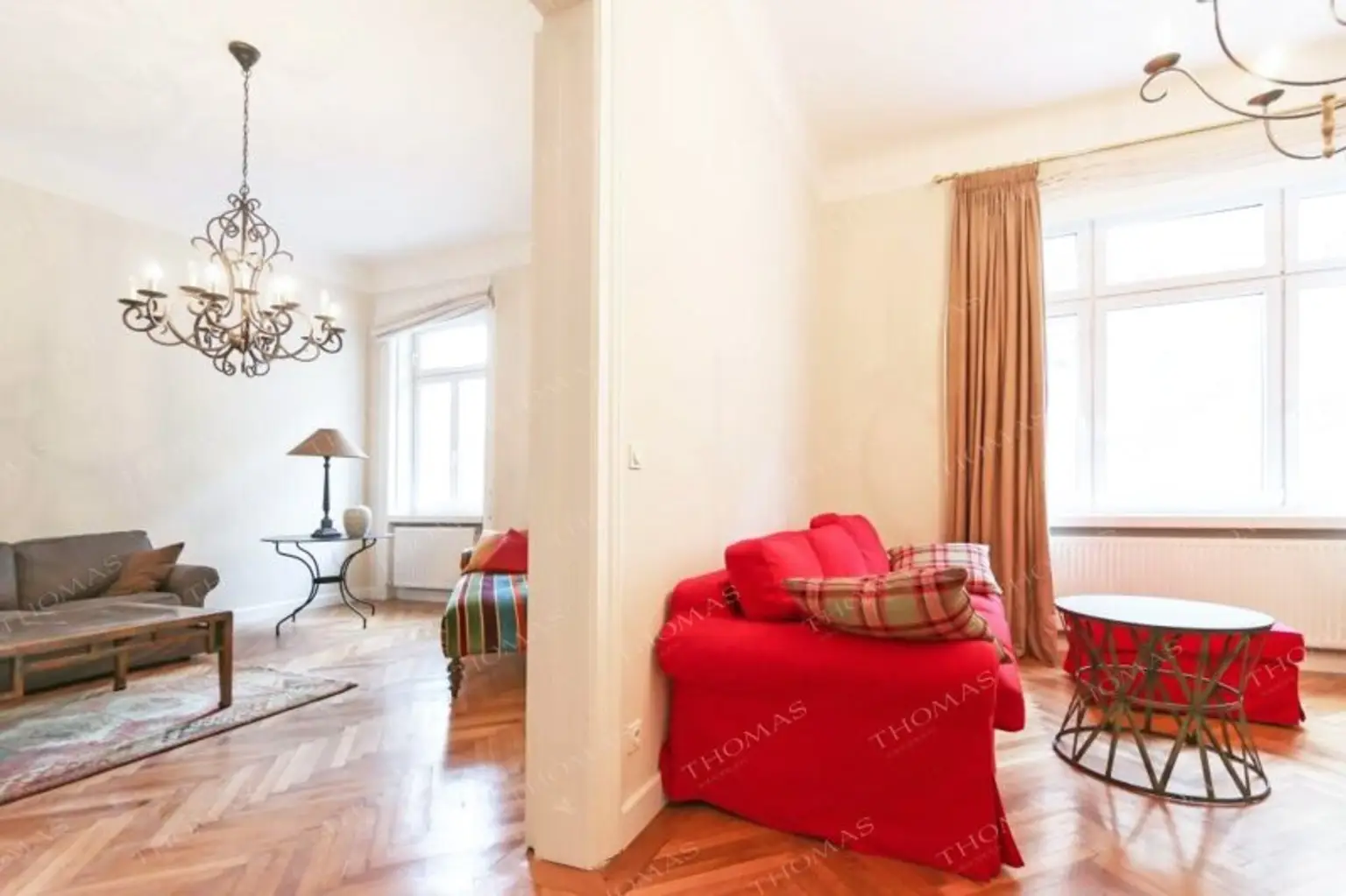 Elegant & zentral – Exklusiv möblierte Altbauwohnung im Servitenviertel