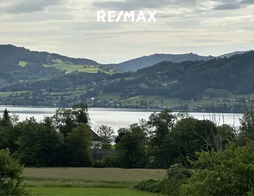 Traumhafte Gartenwohnung mit Seeblick am Attersee - Ihr neues Zuhause!