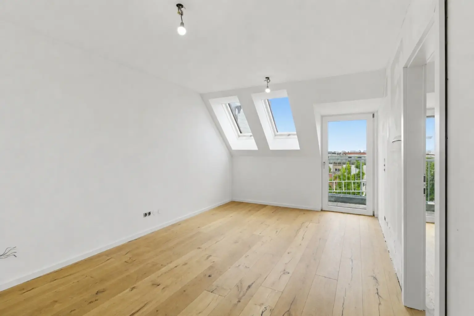 B | ++ Projekt HÜTTEL 101 LIVING ++ ZWEI Zimmer im DG mit TERRASSE | Prima Service Immobilien
