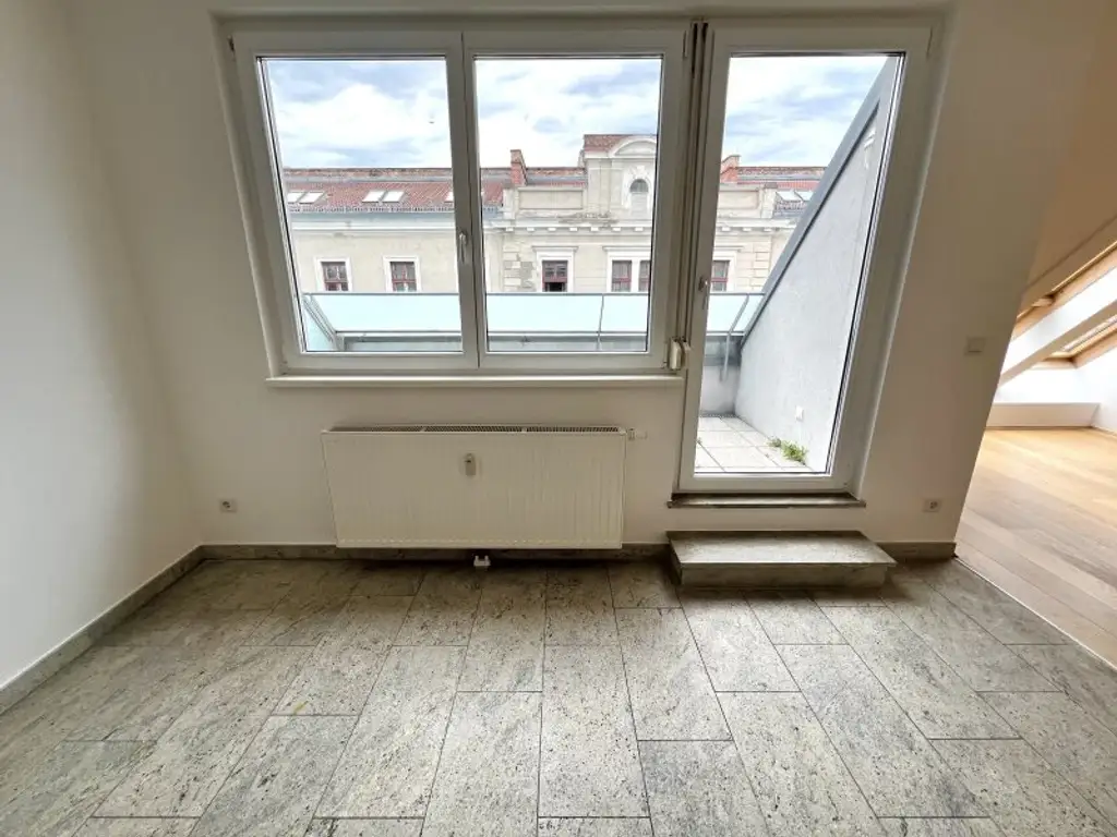 Dachterrassentraum: 3 Zimmer Dachgeschoss-Wohnung: 92m² mit Terrasse  zu kaufen!!