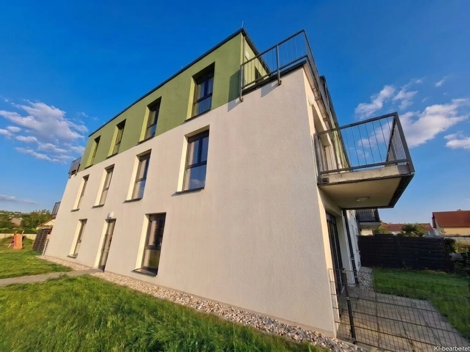 Endlich in den eigenen vier Wänden - Neubau: Ca. 73 m² Wohnung mit ca. 43 m² Eigengarten