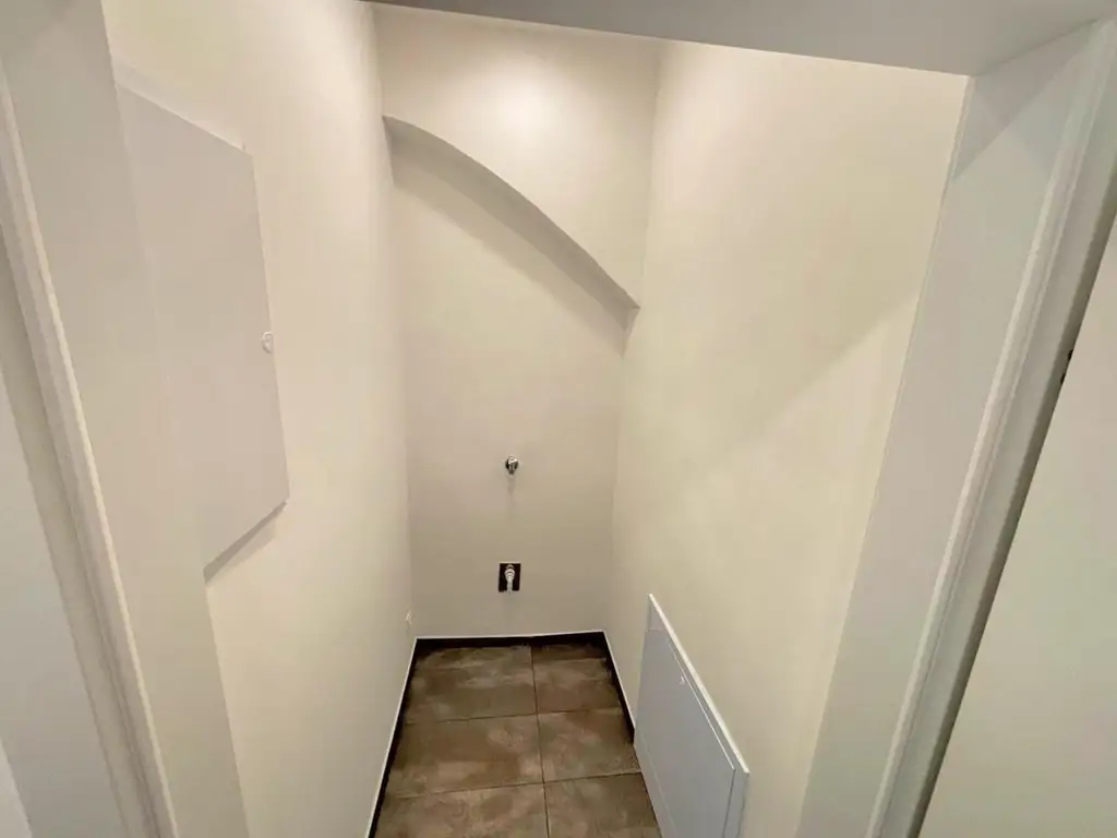 Schöngeschnitten 63,51m² Altbauwohnung – Schlüsselfertig & Erstbezug nach Generalsanierung!