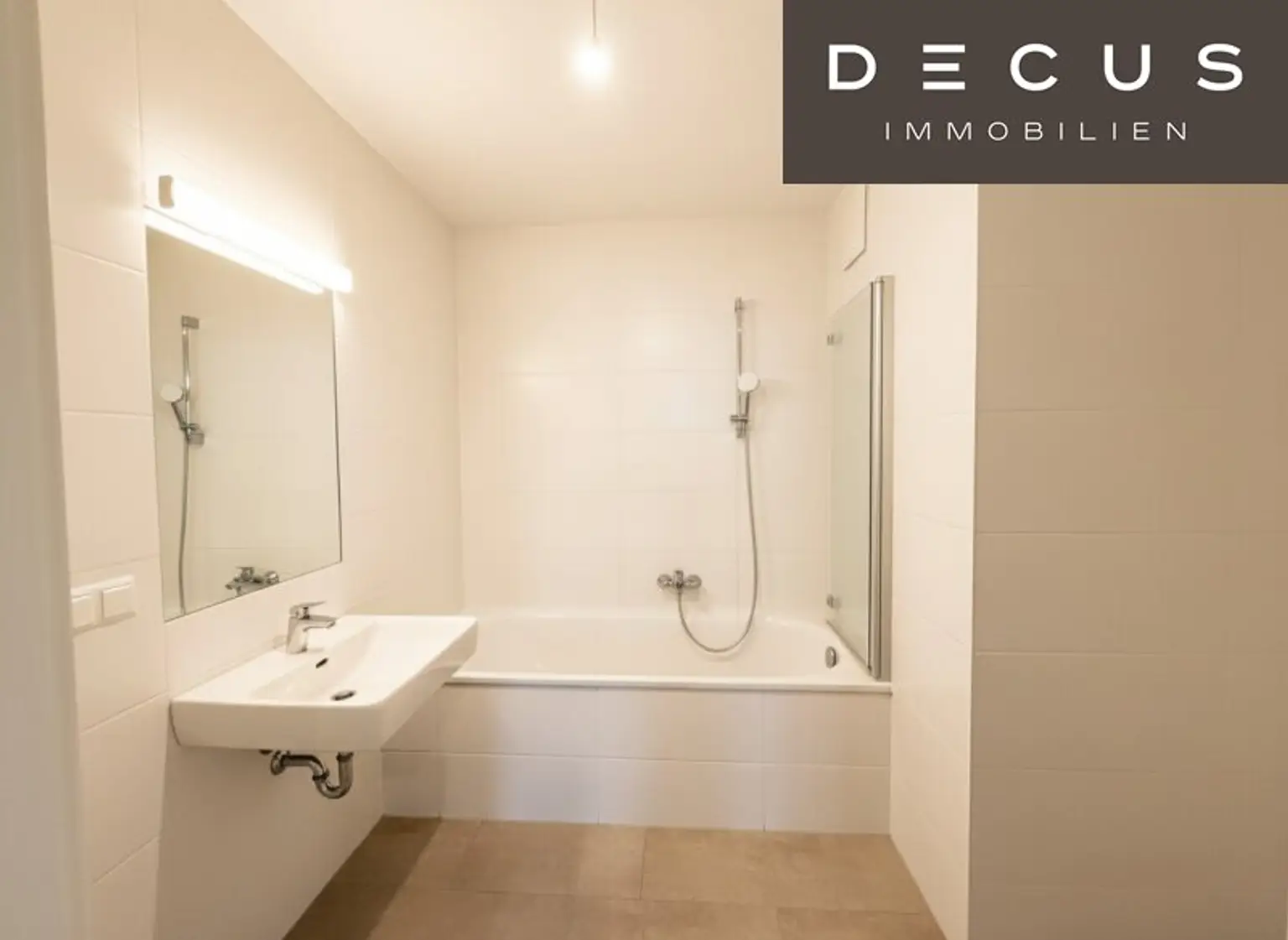 | 2 ZIMMER WOHNUNG AM KAGRANER PLATZ | MIT BALKON | NEUBAU |