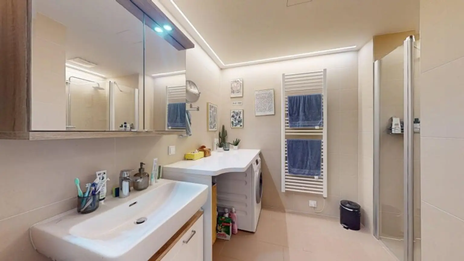 4.OG - KFZ Stellplatz - Neuwertig