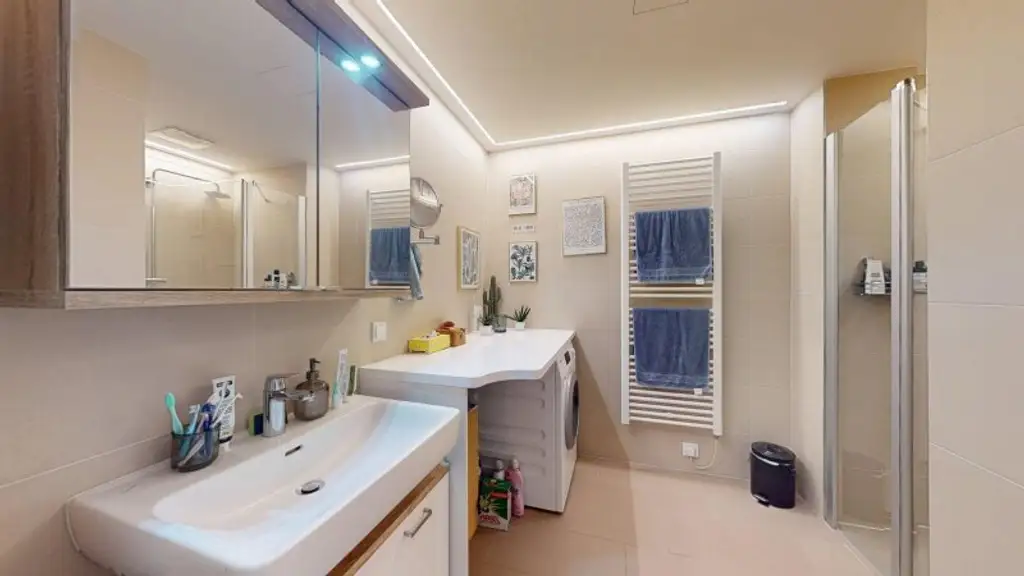 4.OG - KFZ Stellplatz - Neuwertig