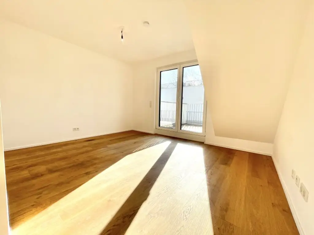 *TERRASSENTRAUM - Goldener Hirsch – Stilvolle 3-Zimmer-Wohnung mit Terrasse & Balkon in der Ziedlergasse, 23. Bezirk*