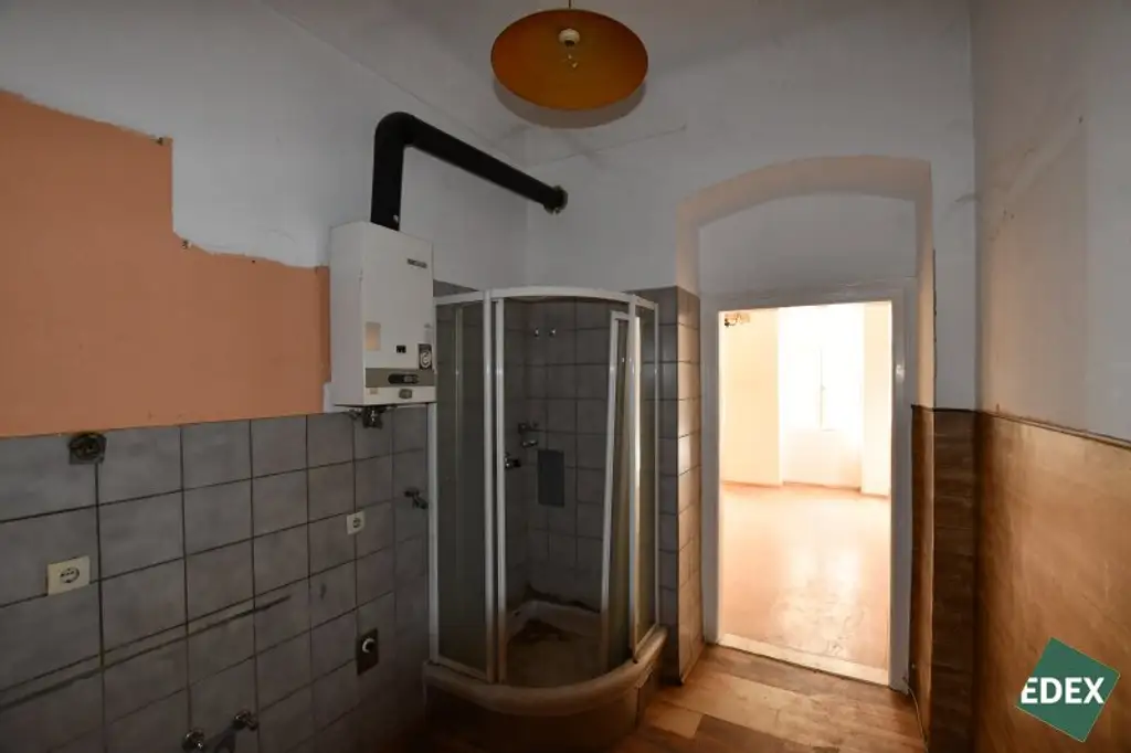 Zwei sanierungsbedürftige Altbauwohnungen mit Entwicklungspotenzial – ca. 55 m² nahe 7. Bezirk