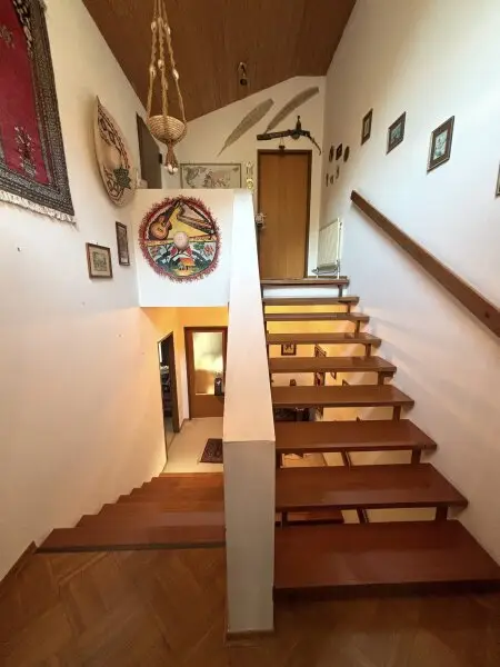 Eckreihenhaus mit Garten & Terrasse (5 Wohn- / Schlafzimmer) in gefragter Lage I Linz-Urfahr