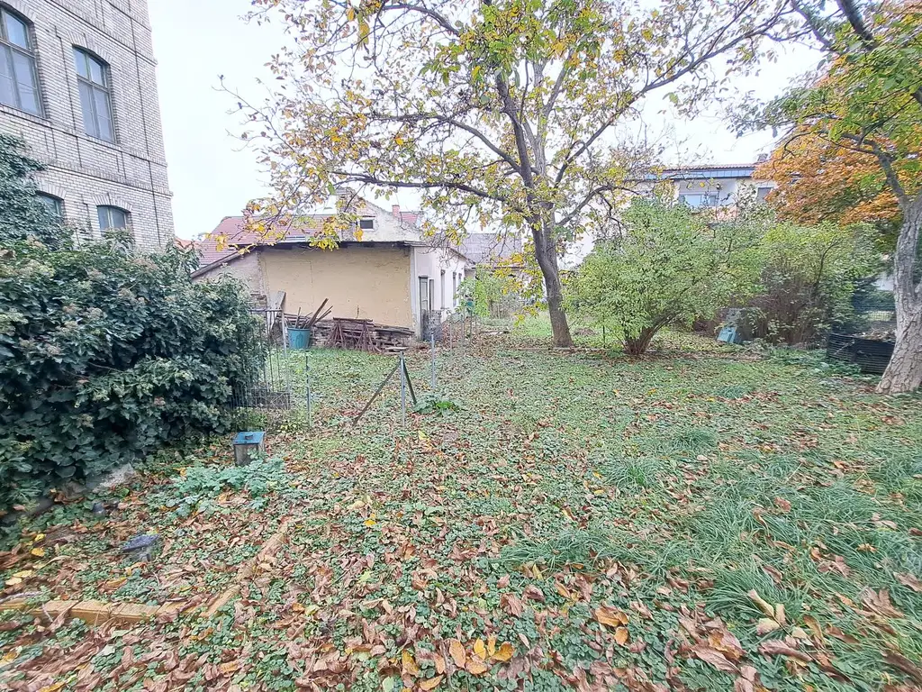 ZENTRAL! Sanierungsbedürftiges Einfamilienhaus