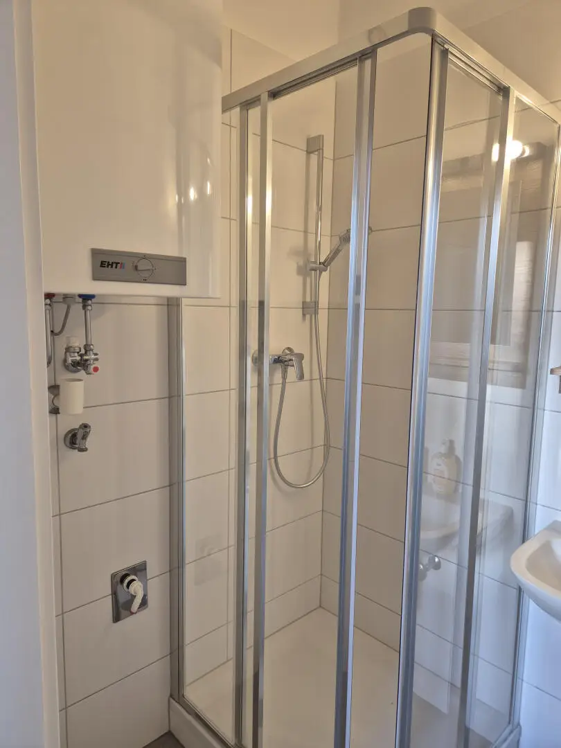2 Zimmer mit Balkon