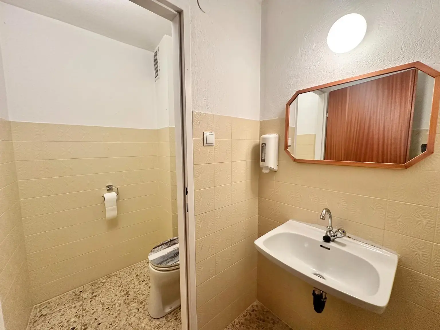 WC Damen