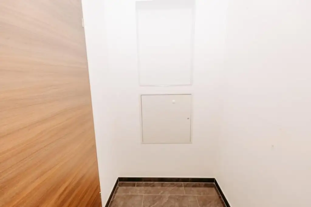 Verträumtes Bauernhaus neu adaptiert (2013) mit Toreinfahrt, Pool, Stadel und Schuppen