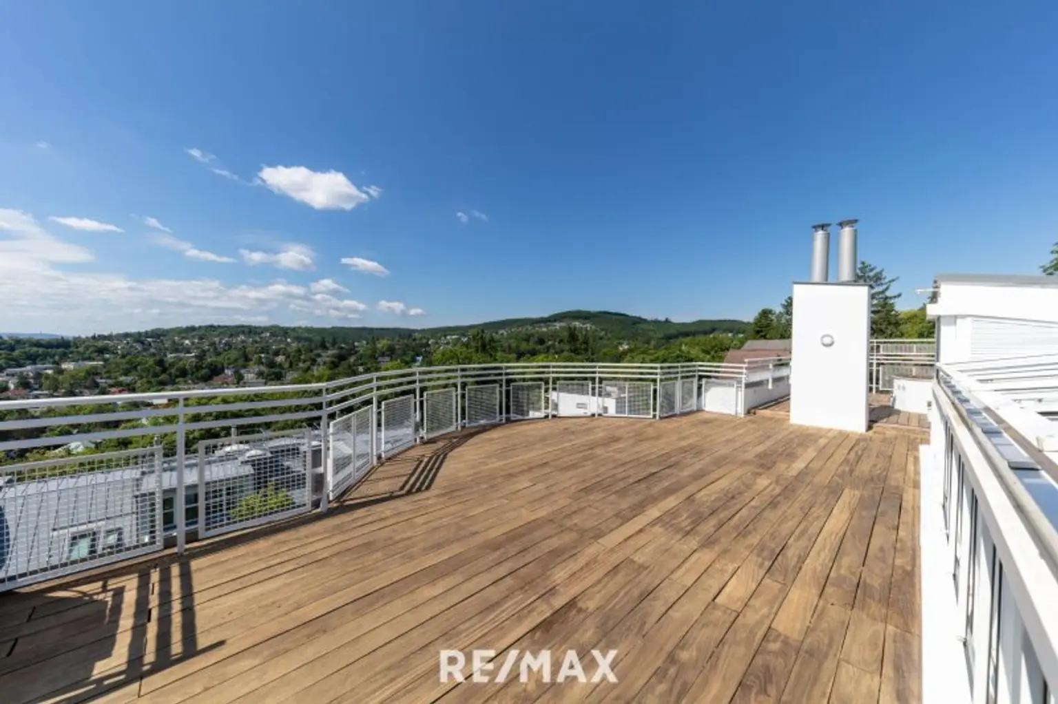 SCHAFBERG | PENTHOUSE | TERRASSEN UND DACHGARTEN | POOL | FERNBLICK