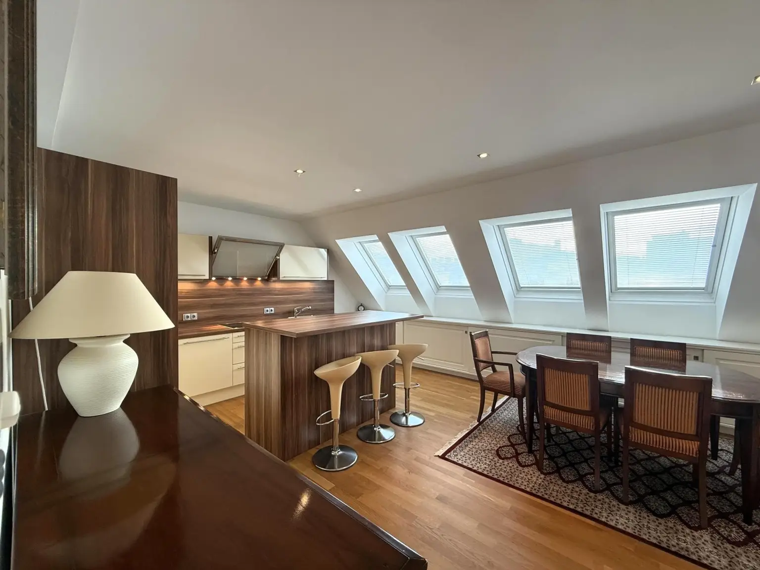 Terrassenmaisonette im Dritten, ein Juwel zum Einziehen // Terrace maisonette in the third (district), a gem to move into //