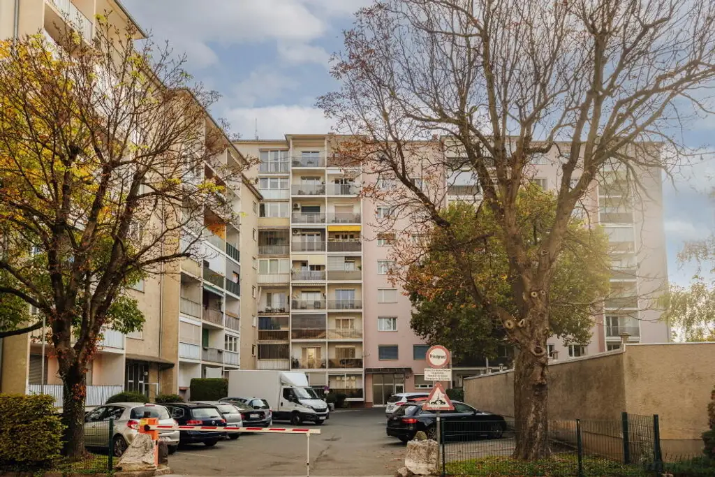 8020 Graz: über den Dächern der Prangelgasse