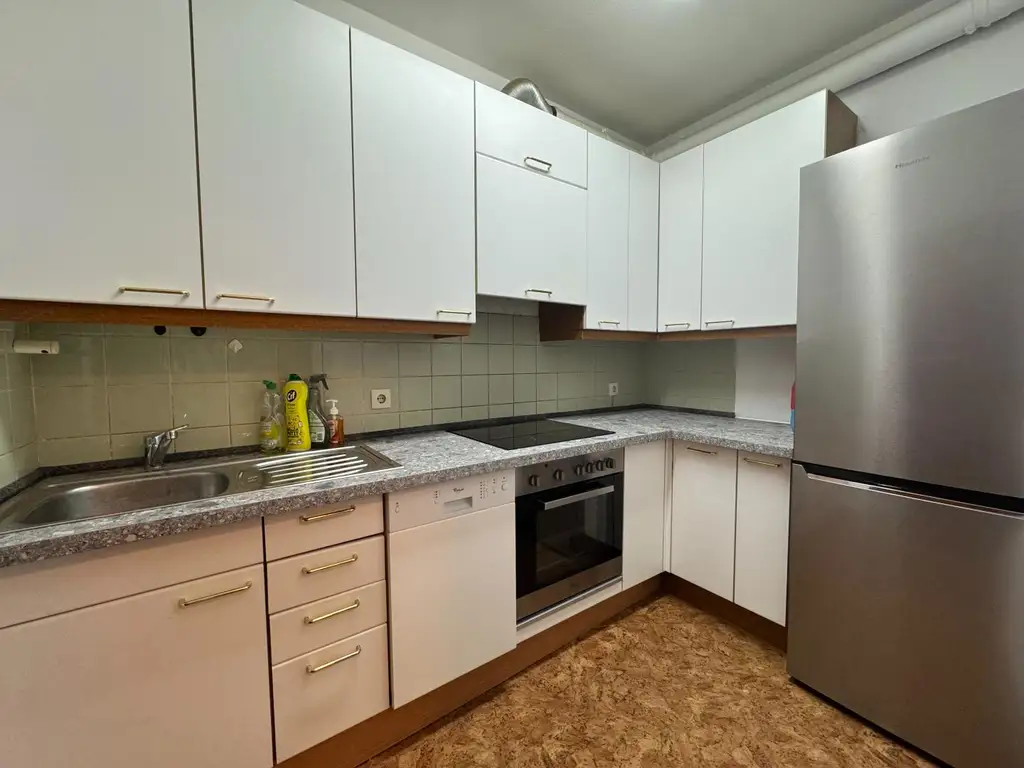 Zentrale & ruhige 2-Zimmer-Wohnung mit verglastem Balkon