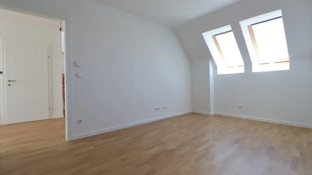 Familienfreundlicher Erstbezug, 2 großartige Terrassen, Hausgarten, nahe Elterleinplatz