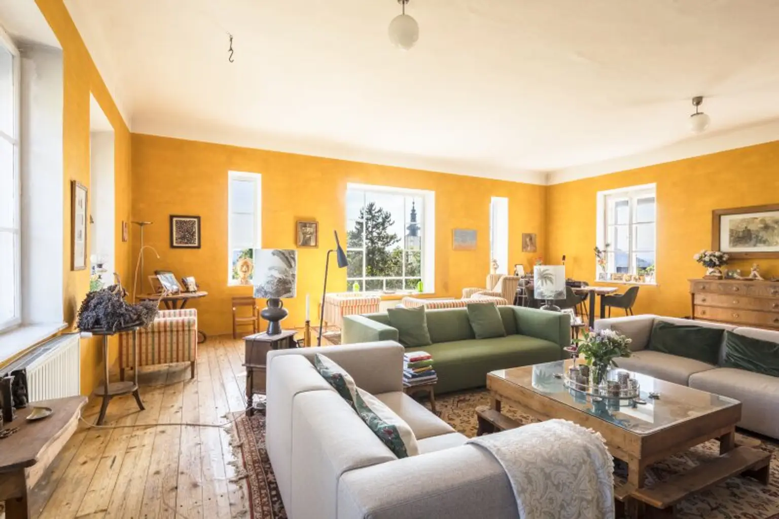 Wohnsalon mit Ausblick