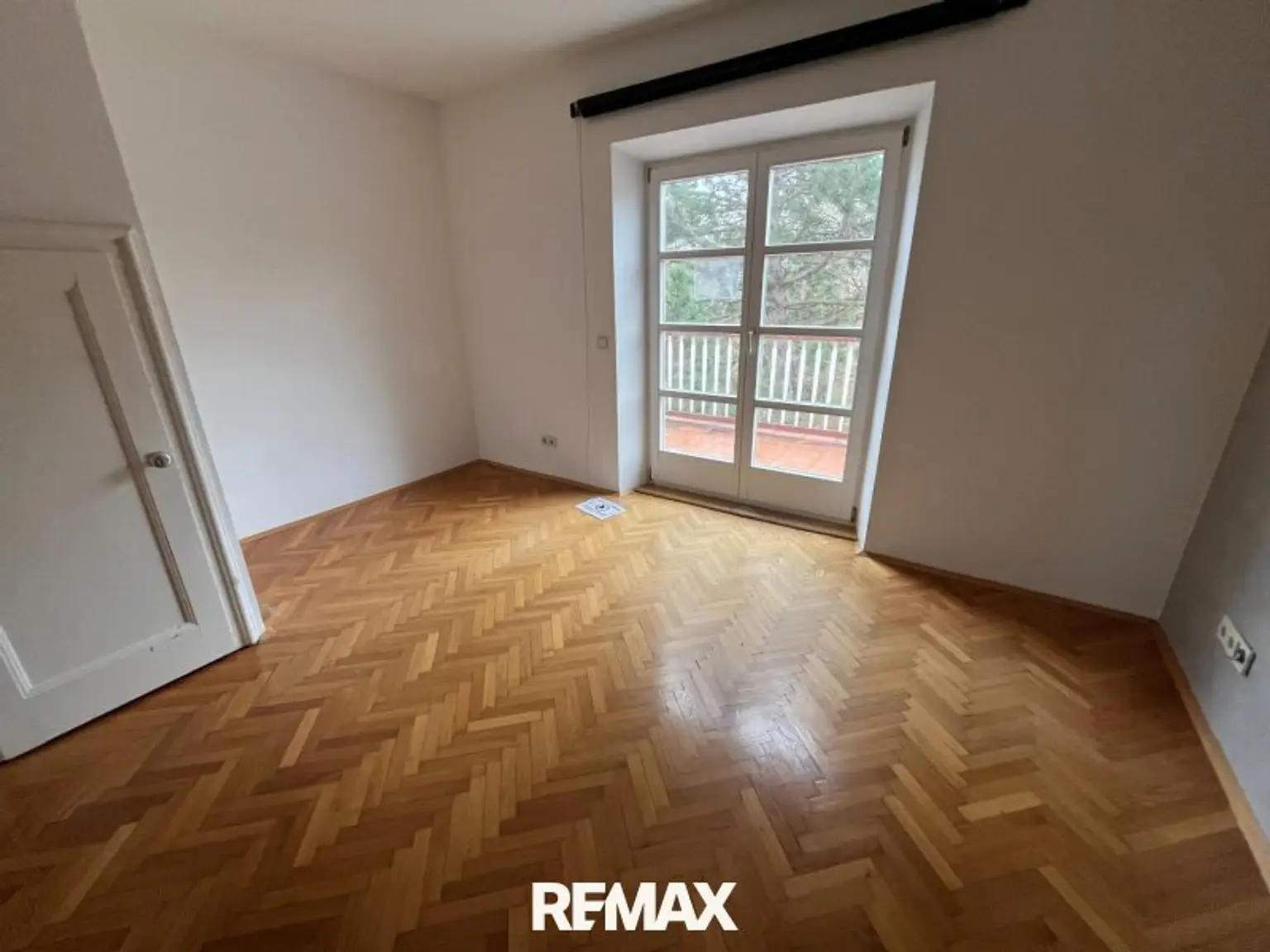 Zimmer mit Zugang zur Terrasse