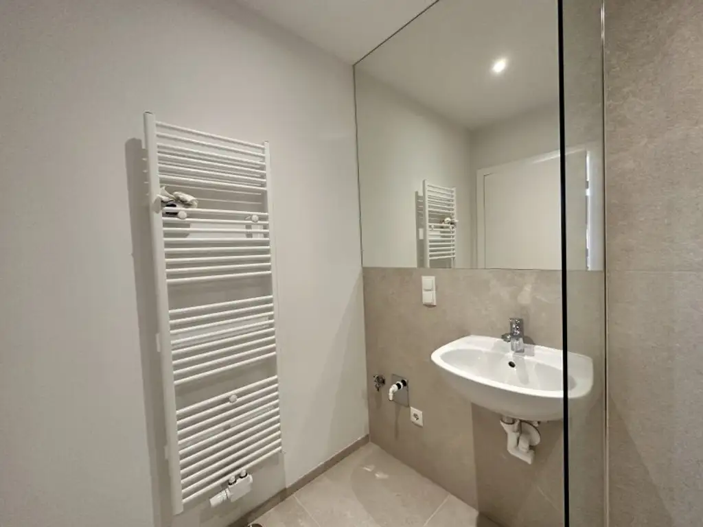 ZWEITBEZUG: 3-Zimmer-Wohnung mit Loggia in der Varnhagengasse