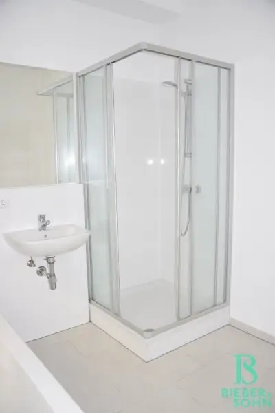 Mitten im 5.! Westterrasse - Top renovierte, große, sonnige Wohnung - Ruhelage