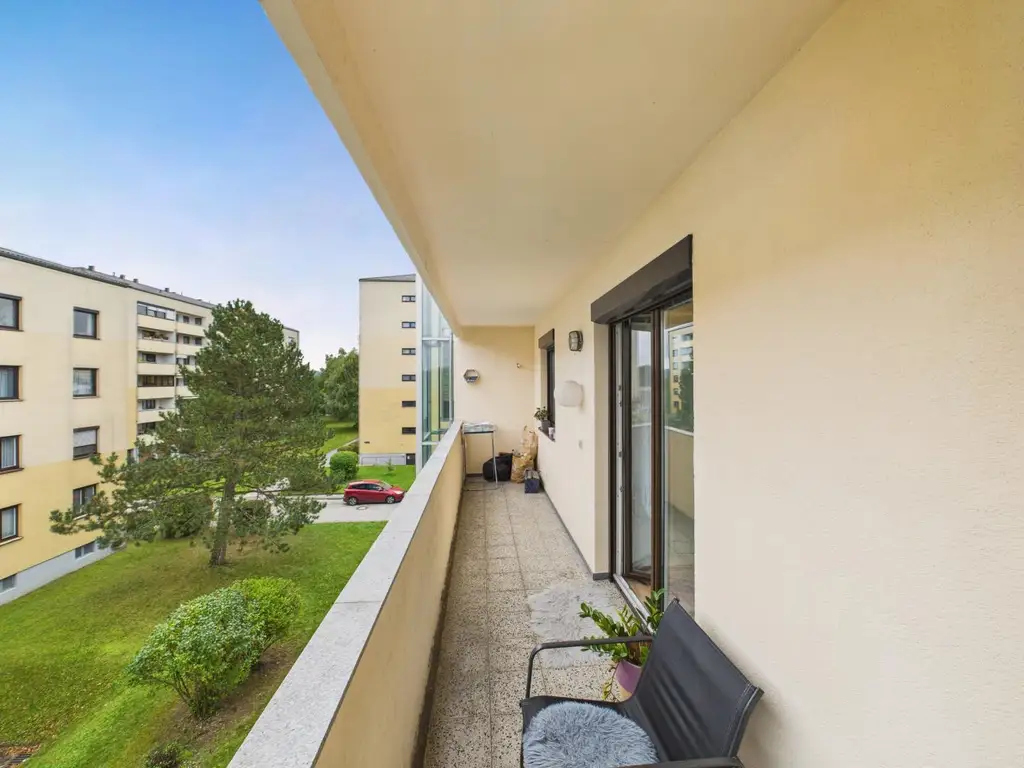 Helle 3-Zimmer Wohnung mit Loggia in Bestlage von Wels