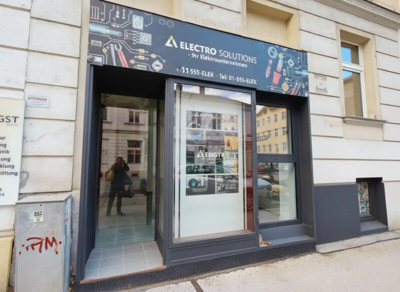 Geschäftslokalfront-KI generiert