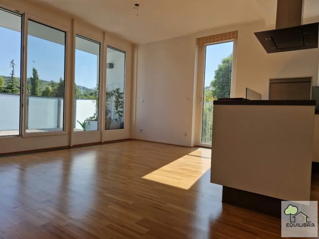 Perfekte Familienwohnung - Traumhafte Terrassenwohnung in bevorzugter Lage bei den Weinbergen