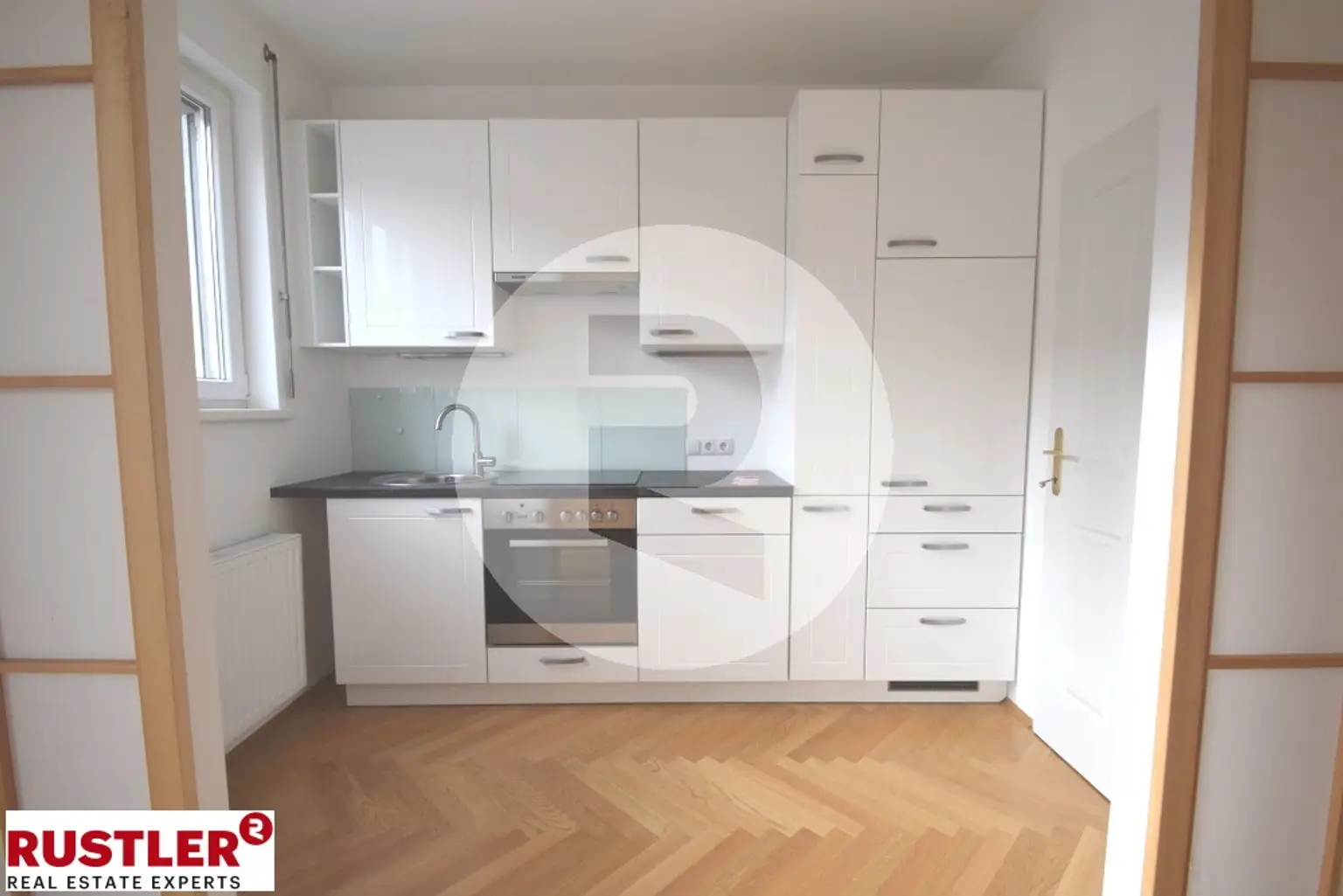 Traumwohnung nähe Naschmarkt / Ruhelage / Saniert
