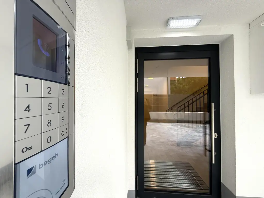 Moderne City-Wohnung im Erstbezug zur befristeten Miete // Modern city apartment on first occupancy for temporary rent //