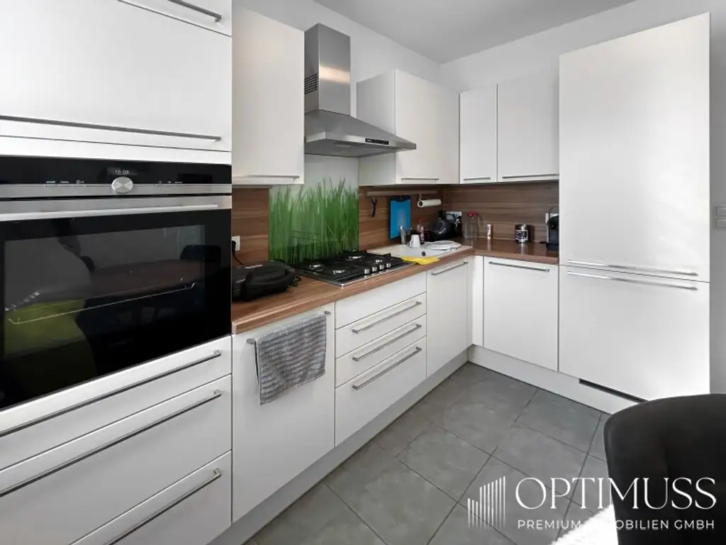 Lichtdurchflutete 2,5 Zimmer Wohnung in Topp Lage mit grosser Loggia und Grünblick auf Donaukanal!