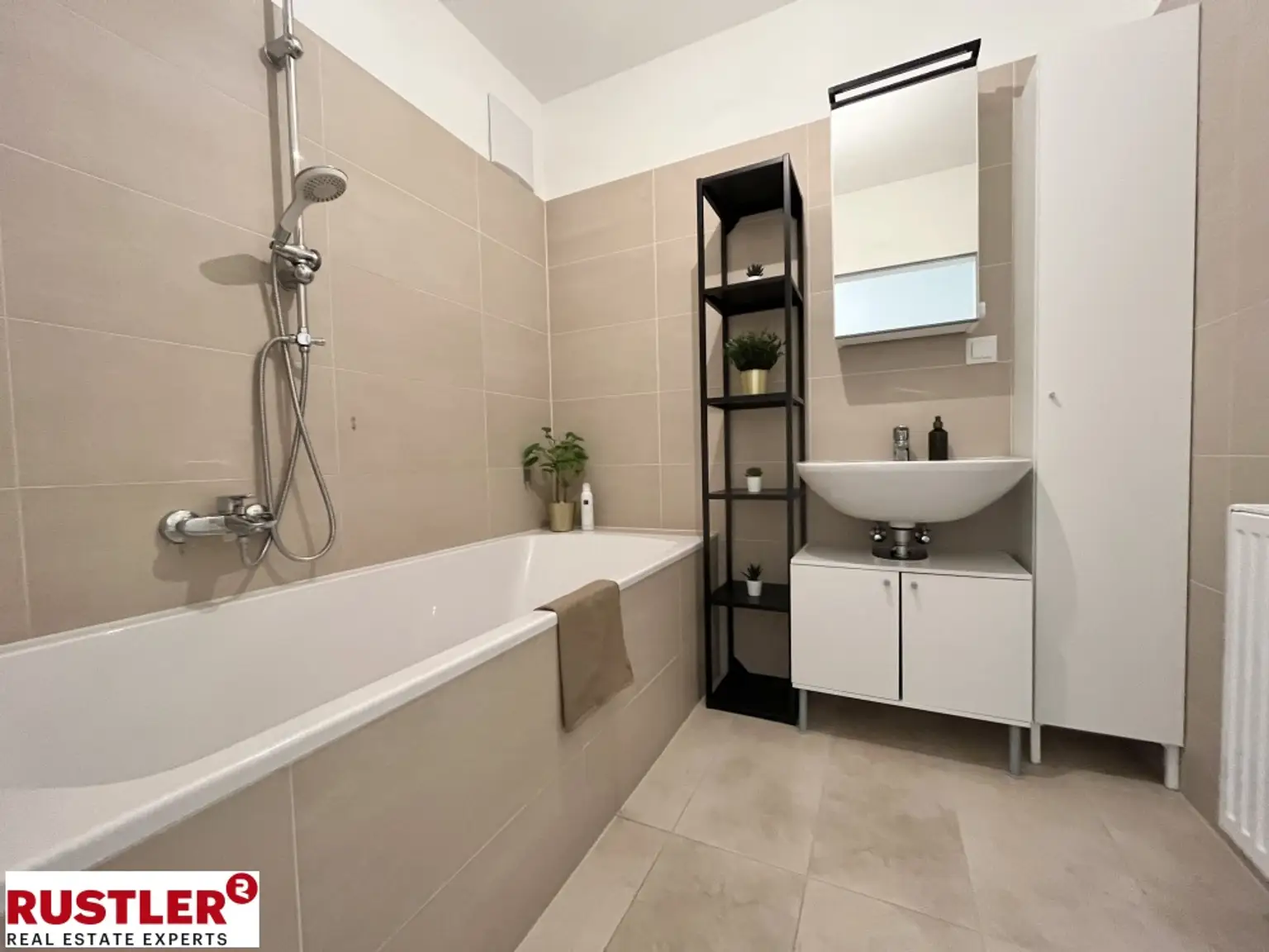 2 Zimmer mit Sonnenbalkon